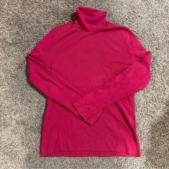 Michael Kors Pink Turtleneck - Picture 1 of 2
